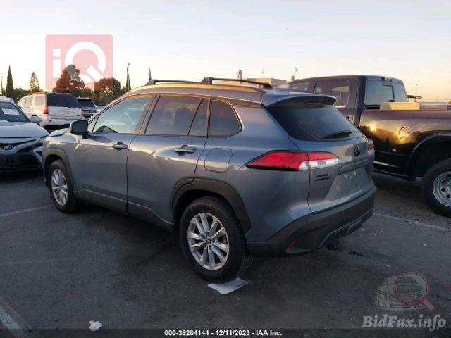 تۆیۆتا کۆرۆلا کرۆس